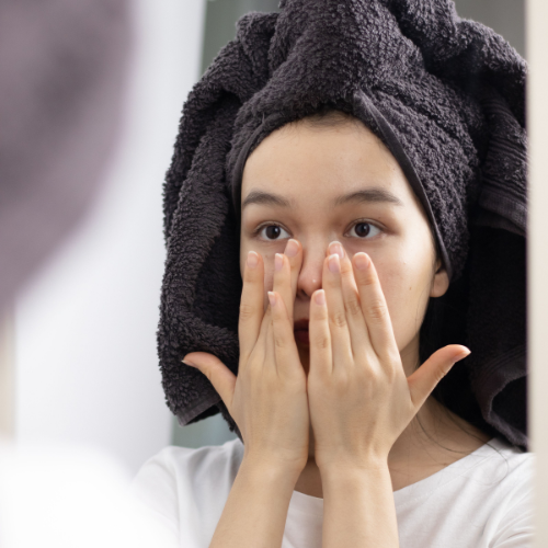 Balances skin's natural oils