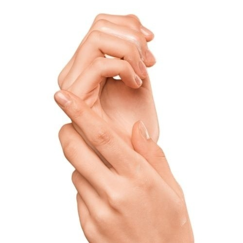 Nourishes & softens skin